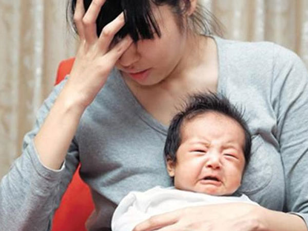 Ám ảnh kinh hoàng ngày ở cữ nhà nội và giây phút suýt ôm con tự tử vì mẹ chồng