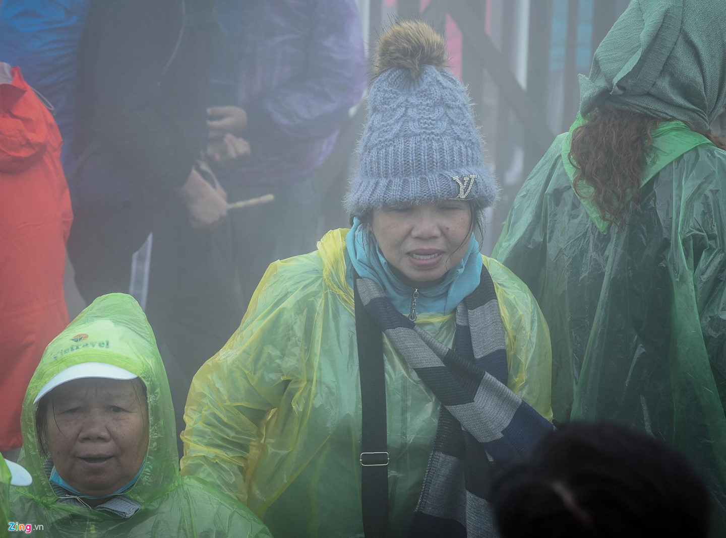 Du khách tận hưởng giá lạnh 13 độ C giữa kỳ nghỉ lễ ở Sa Pa