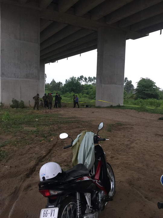 Lại phát hiện thi thể nam thanh niên tại cầu Cao Lãnh