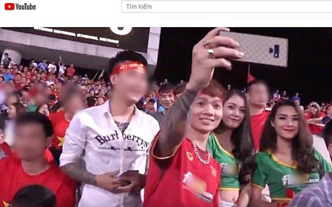 YouTube xuất hiện clip Khá Bảnh, Trâm Anh quảng cáo cờ bạc