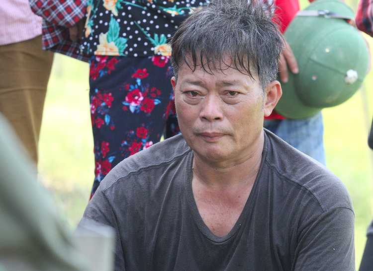 Cọc tiền 30 triệu đồng chìm trong lửa khi ca bin xe tải bốc cháy