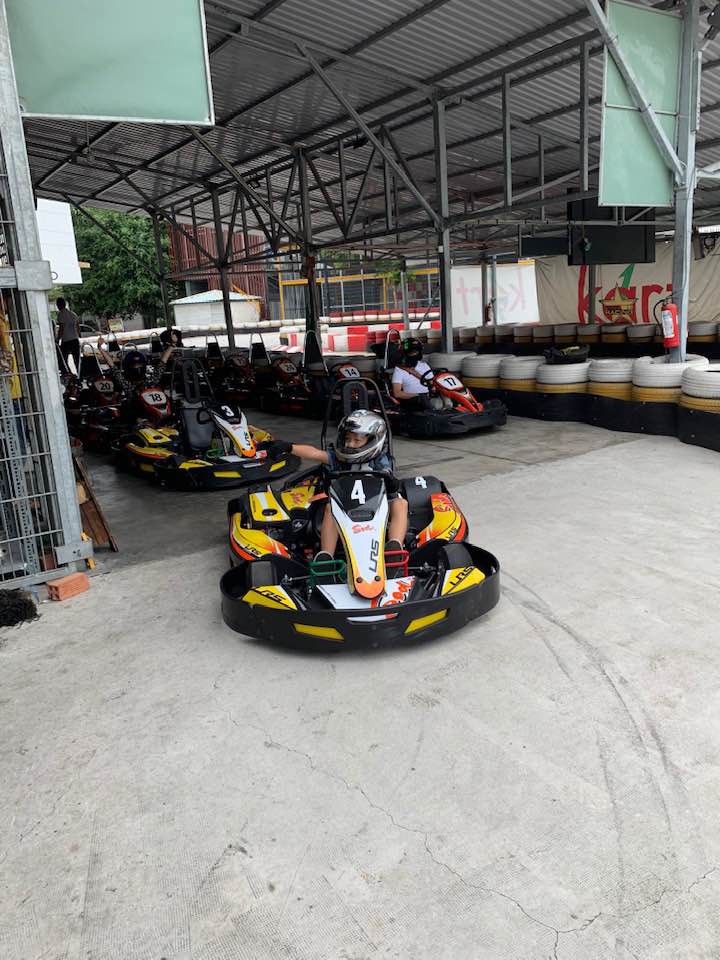 Cường Đôla đưa con riêng đi chơi cùng Đàm Thu Trang, đây là phản ứng của mẹ vợ tương lai