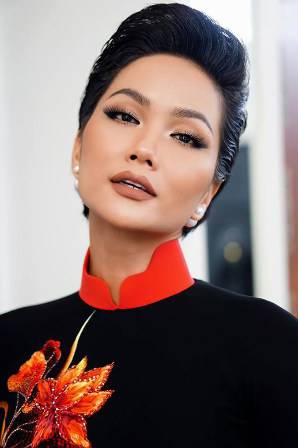 HHen Niê lên tiếng đáp trả khi bị chỉ trích giả tạo