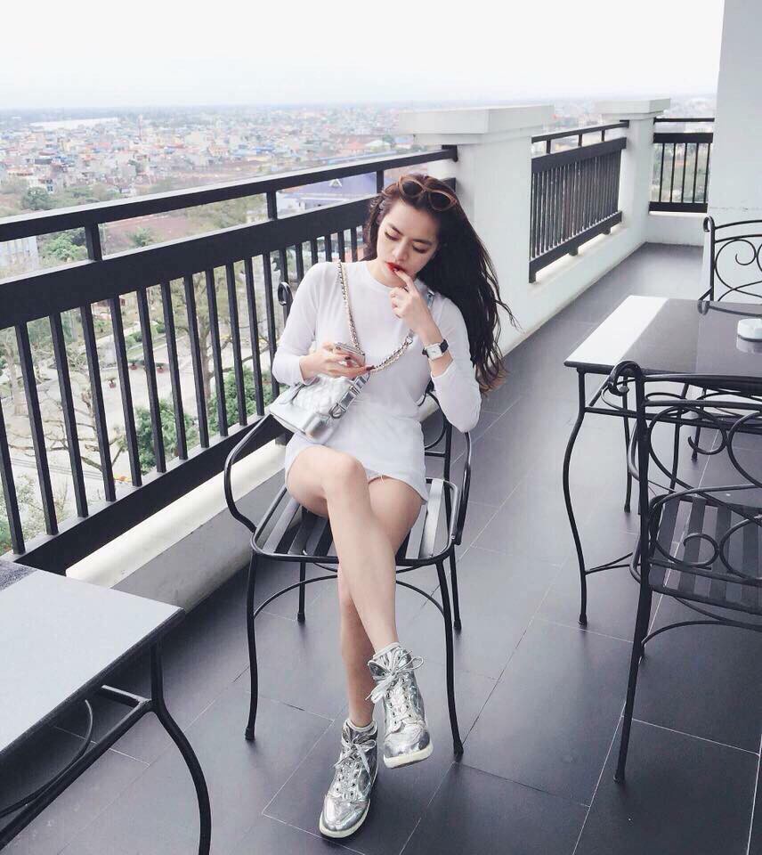 Thấy con gái ế lù lù ở nhà cả dịp lễ, bà mẹ này không chỉ đuổi khỏi nhà, mà còn chơi lớn thế này đây