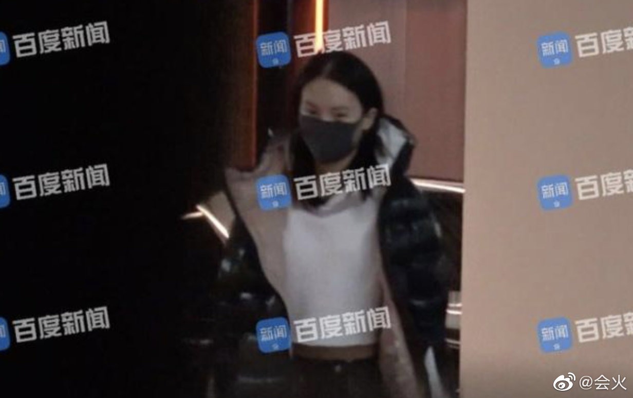 HOT: Giả Nãi Lượng lộ ảnh hẹn hò, đưa bạn gái cũ của Đặng Luân về nhà qua đêm?