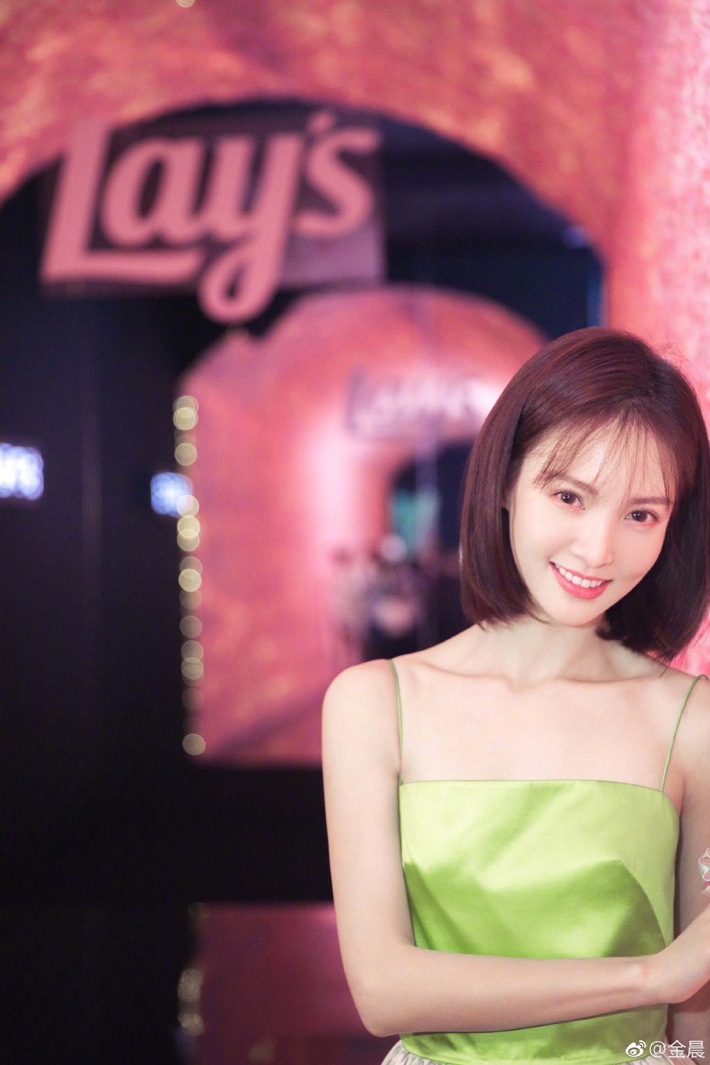 HOT: Giả Nãi Lượng lộ ảnh hẹn hò, đưa bạn gái cũ của Đặng Luân về nhà qua đêm?