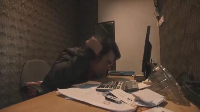 Rùng rợn những gã bệnh hoạn trong phim Việt: Dượng Quỳnh Búp Bê cũng chào thua tên cuối cùng