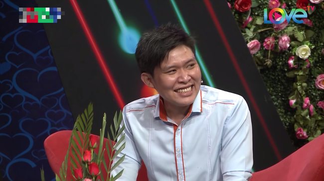 Bạn muốn hẹn hò: Cô giáo dạy Sinh gây choáng khi khoe có khả năng nhìn để kiểm tra sinh lý bạn trai