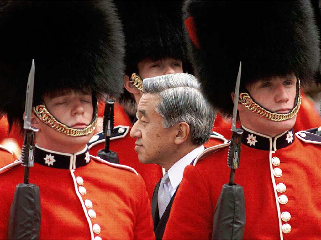 Cuộc đời Nhật hoàng Akihito qua ảnh: Bộ mặt nước Nhật suốt 3 thập kỷ