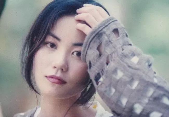 Trương Bá Chi đẹp xuất sắc là vậy, vẫn thua thảm hại và để mất Tạ Đình Phong vào tay Vương Phi vì lý do này