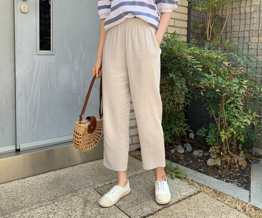 Bạn sẽ đi qua mùa nóng nhẹ tựa lông hồng nếu diện trang phục mang 3 loại vải mát lịm này Bạn sẽ đi qua mùa nóng nhẹ tựa lông hồng nếu diện trang phục mang 3 loại vải mát lịm này