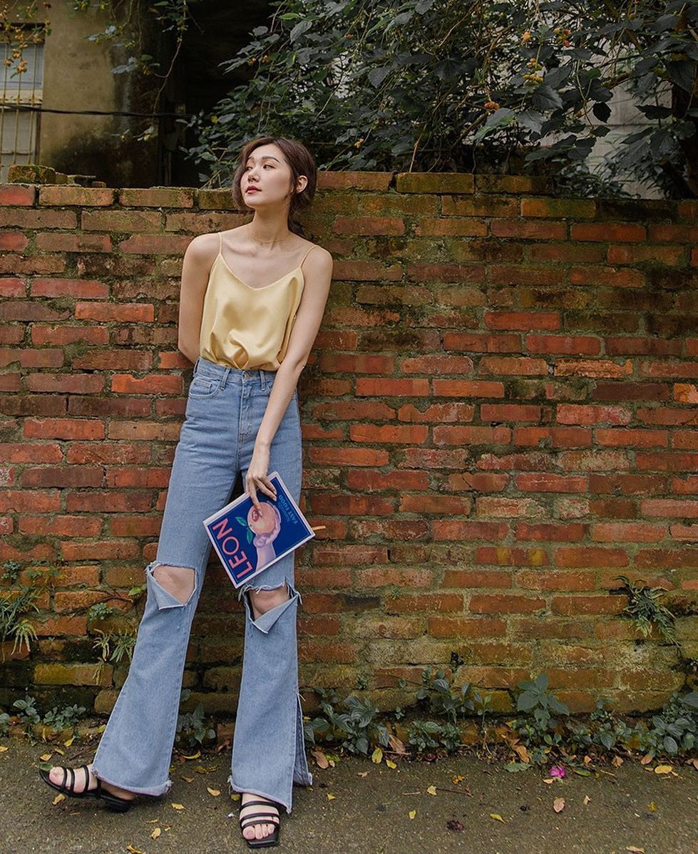 Bạn sẽ đi qua mùa nóng nhẹ tựa lông hồng nếu diện trang phục mang 3 loại vải mát lịm này Bạn sẽ đi qua mùa nóng nhẹ tựa lông hồng nếu diện trang phục mang 3 loại vải mát lịm này