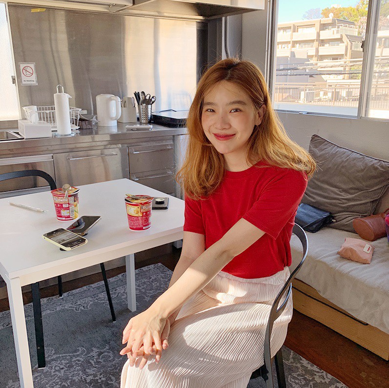 Bạn sẽ đi qua mùa nóng nhẹ tựa lông hồng nếu diện trang phục mang 3 loại vải mát lịm này Bạn sẽ đi qua mùa nóng nhẹ tựa lông hồng nếu diện trang phục mang 3 loại vải mát lịm này