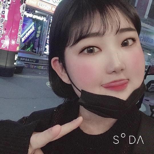 Con gái Choi Jin Sil: 5 tuổi phải lần lượt đưa tiễn bố mẹ, 16 tuổi mắc bệnh hiểm nghèo, cố sống lạc quan nhưng bị dư luận quay lưng