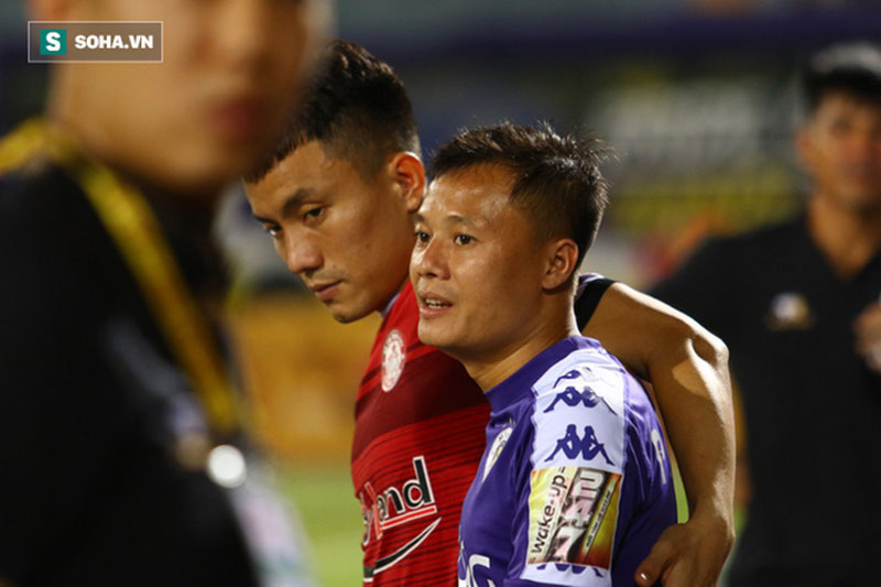 Sau cái lắc đầu của Thành Lương & lời tố bầu Đức là nỗi lo lớn của thầy Park