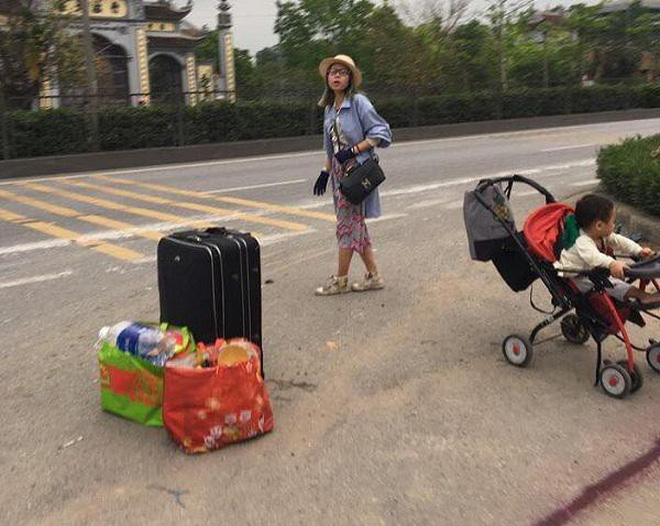 Hằng Túi bất ngờ thông báo con trai Bella đã được tách khỏi mẹ nhưng xót xa hơn là dấu vết nghi thuốc lá đốt trên cổ cậu bé