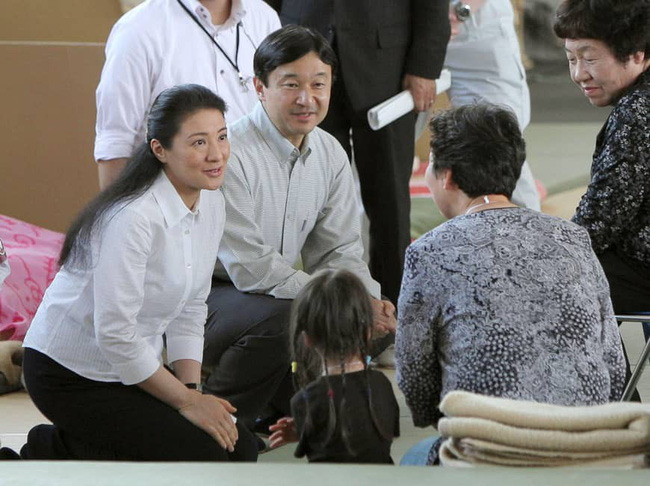 Chân dung Tân Nhật hoàng Naruhito - vị vua sẽ gắn bó với người dân Nhật Bản trong thời kỳ Reiwa đầy hứa hẹn