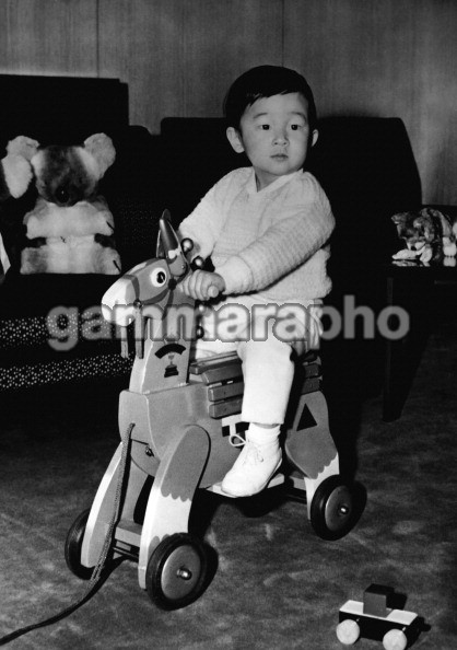 Chân dung Tân Nhật hoàng Naruhito - vị vua sẽ gắn bó với người dân Nhật Bản trong thời kỳ Reiwa đầy hứa hẹn