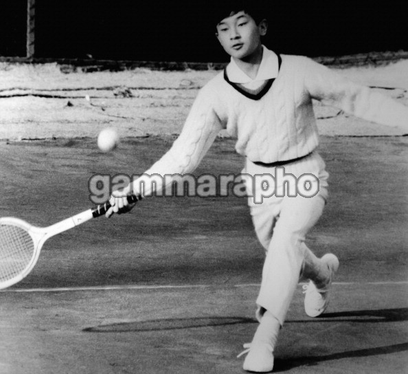 Chân dung Tân Nhật hoàng Naruhito - vị vua sẽ gắn bó với người dân Nhật Bản trong thời kỳ Reiwa đầy hứa hẹn