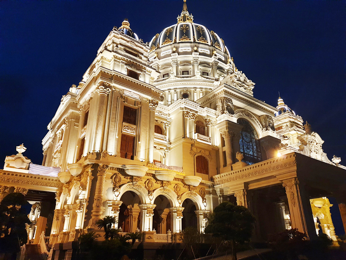 Lâu đài nghìn tỷ đồng của đại gia Ninh Bình