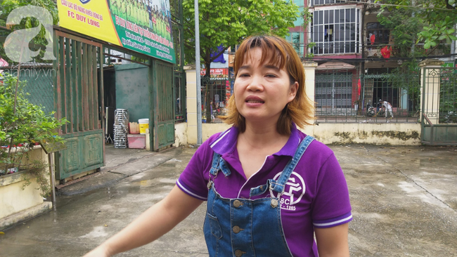 Người phát hiện bé trai sơ sinh trong thùng rác giữa trời mưa lớn: Suýt chút nữa là thằng bé bị chôn sống rồi