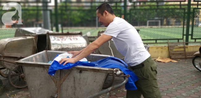 Người phát hiện bé trai sơ sinh trong thùng rác giữa trời mưa lớn: Suýt chút nữa là thằng bé bị chôn sống rồi