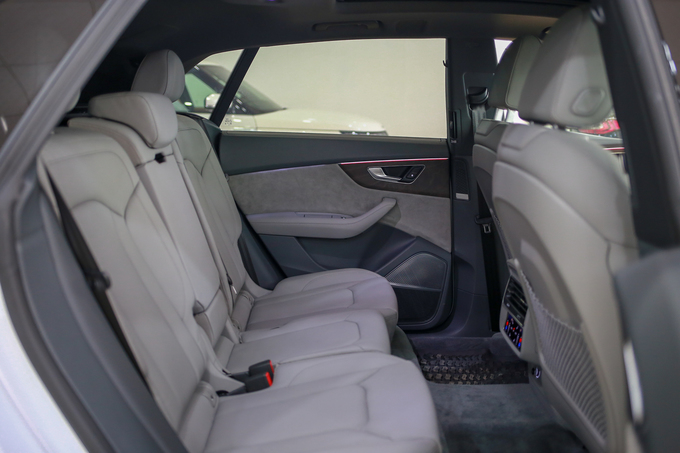 Audi Q8 - SUV phong cách coupe về Việt Nam