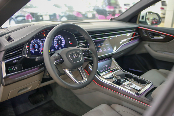 Audi Q8 - SUV phong cách coupe về Việt Nam