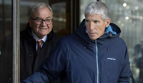 Gia đình Trung Quốc bị nghi trả 6,5 triệu USD chạy cho con vào đại học Mỹ