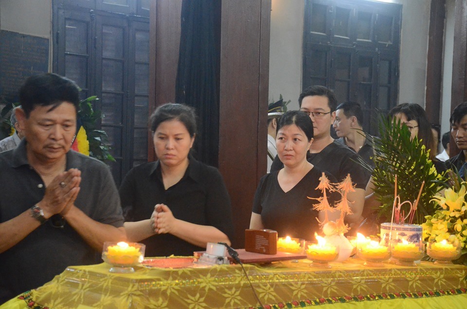 Xuân Bắc tiễn đưa đồng nghiệp là nạn nhân vụ tai nạn ở hầm Kim Liên