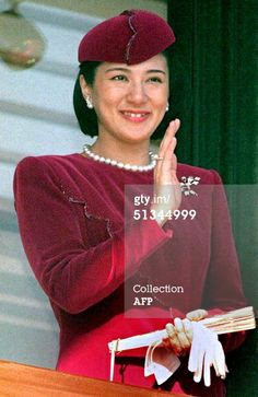 Từ nhan sắc cho đến phong cách thời trang, Hoàng Hậu Masako Owada đều toát lên khí chất củamẫu nghi thiên hạ Từ nhan sắc cho đến phong cách thời trang, Hoàng Hậu Masako Owada đều toát lên khí chất củamẫu nghi thiên hạ