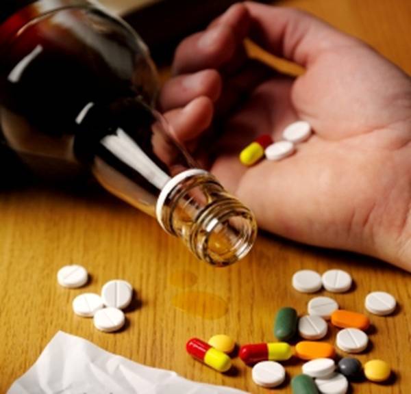 Người đàn ông tử vong sau uống rượu, bác sĩ chỉ điểm 4 điều cấm kỵ