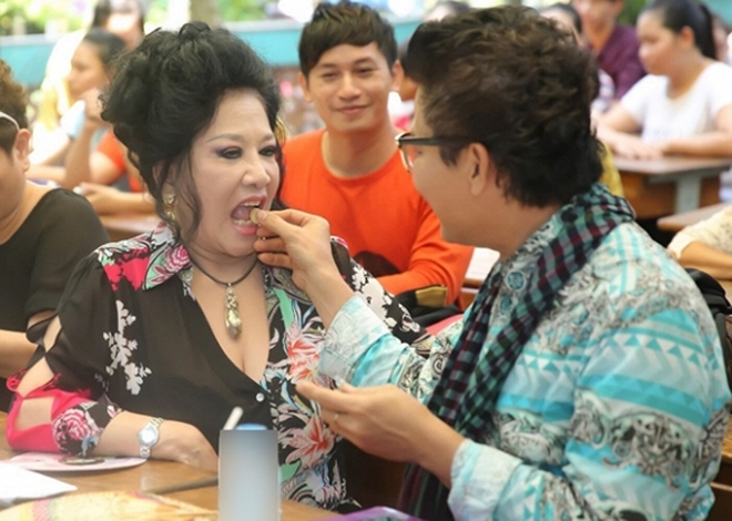 Cuộc sống hạnh phúc MC Thanh Bạch và bà trùm Thuý Nga sau 9 lần đám cưới Cuộc sống hạnh phúc MC Thanh Bạch và bà trùm Thuý Nga sau 9 lần đám cưới