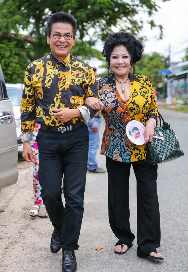 Cuộc sống hạnh phúc MC Thanh Bạch và bà trùm Thuý Nga sau 9 lần đám cưới Cuộc sống hạnh phúc MC Thanh Bạch và bà trùm Thuý Nga sau 9 lần đám cưới