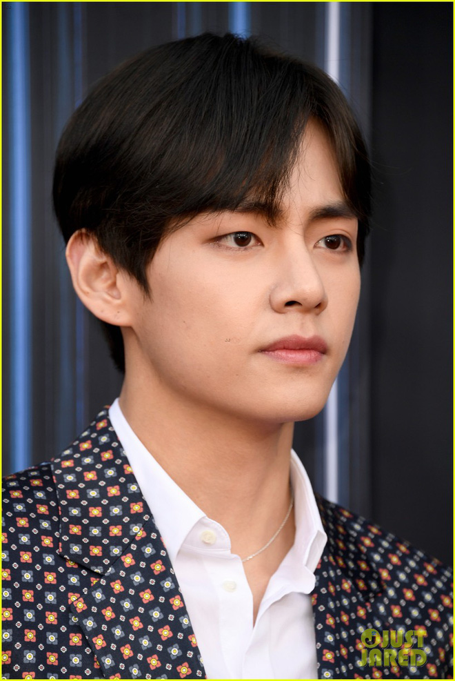 Thảm đỏ Billboard 2019: Taylor Swift sến sẩm bị dàn mỹ nhân ngực khủng át vía, BTS lột xác quyền lực bên quân đoàn sao