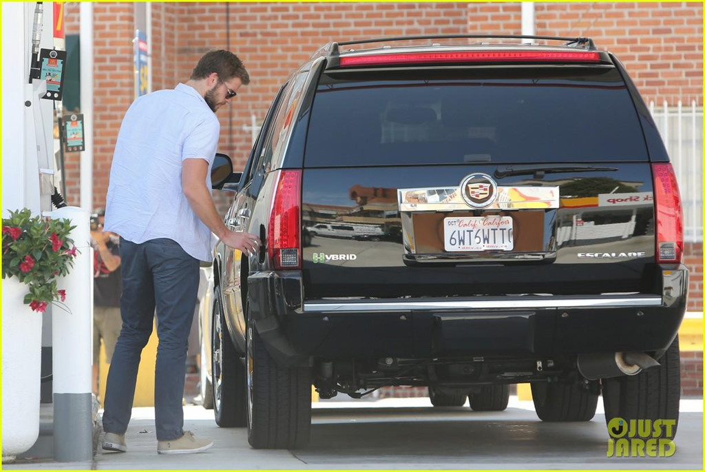 Các siêu anh hùng Avengers đi xe gì ngoài đời thật?