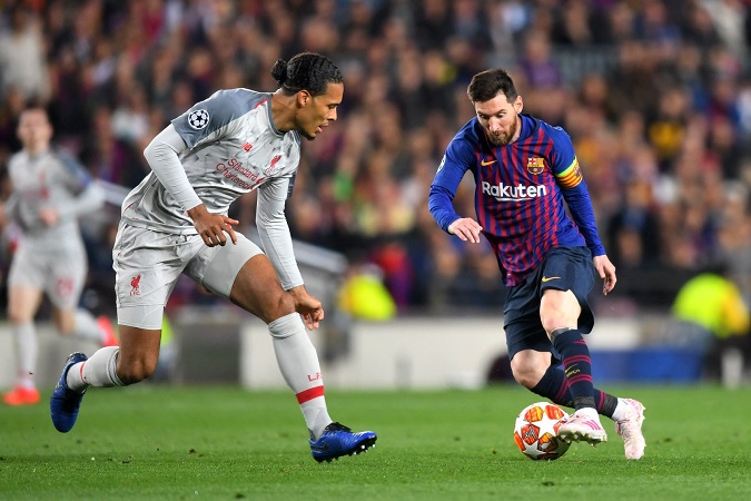 Người ngoài hành tinh Messi thi đấu thăng hoa: Tả xung hữu đột tan nát hàng thủ Liverpool rồi lập siêu phẩm đá phạt