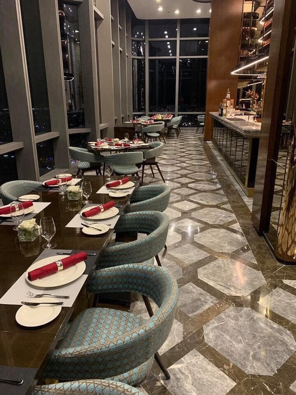 Phở chọc trời tại khách sạn hạng sang ở Sài Gòn với giá 920.000 đồng/bát khiến nhiều người hết hồn