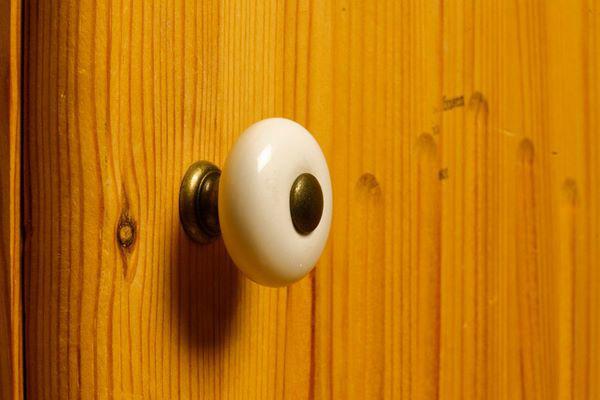 7 món đồ tuyệt đối không nên chạm khi vào bệnh viện, cái thứ 4 phải đặc biệt lưu ý 7 món đồ tuyệt đối không nên chạm khi vào bệnh viện, cái thứ 4 phải đặc biệt lưu ý