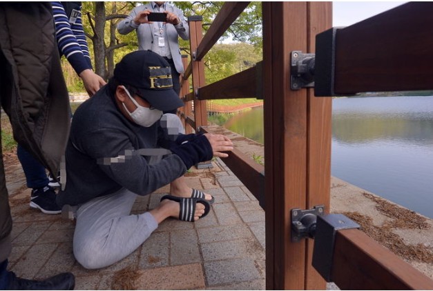 Vụ bé gái 12 tuổi bị mẹ ruột và bố dượng giết hại xôn xao Hàn Quốc, hé lộ cuộc đời địa ngục của đứa trẻ khiến dư luận căm phẫn