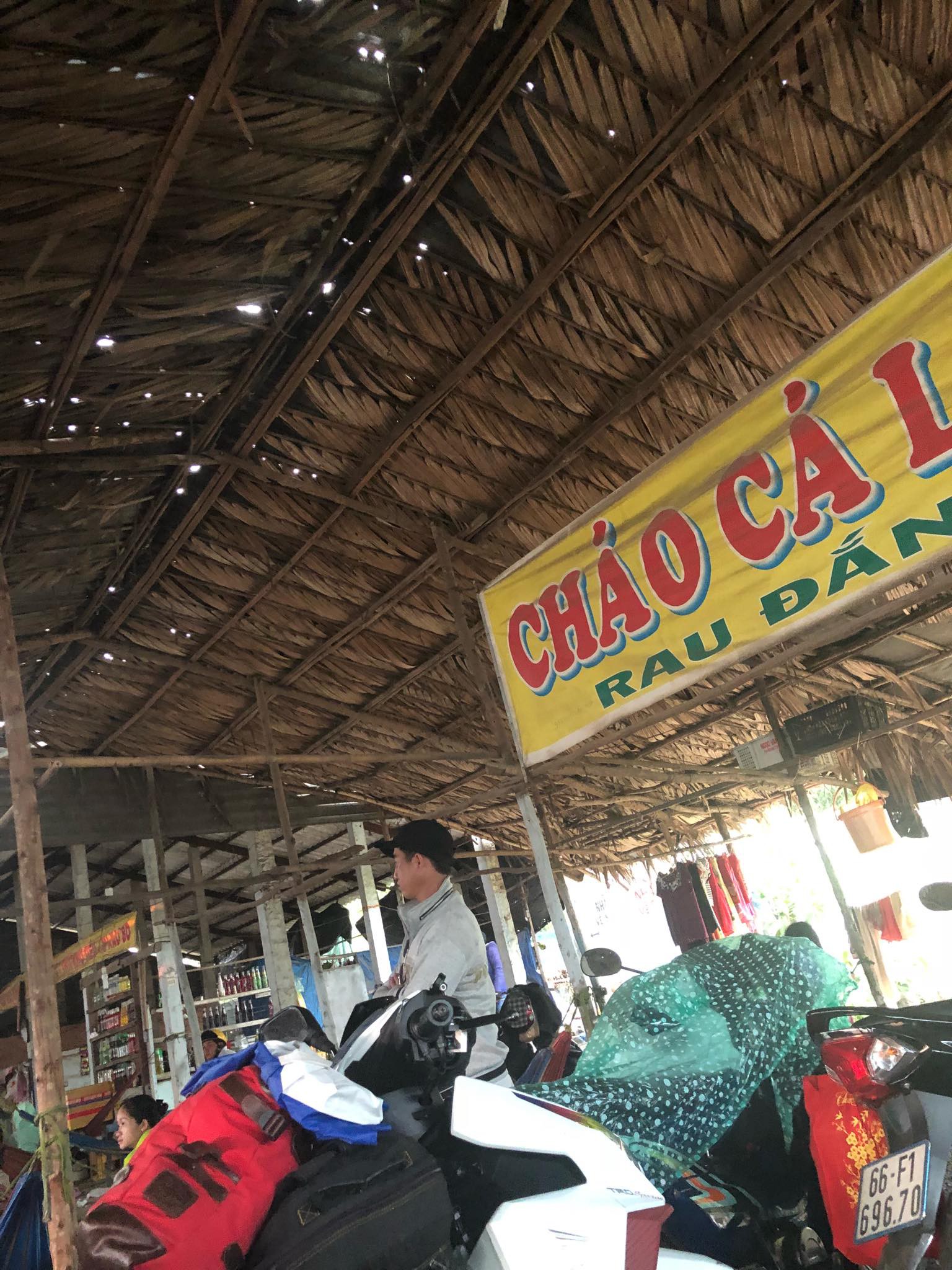 Lời khai của chủ quán đánh khách đổ máu vì thắc mắc hủ tiếu giá cắt cổ 100.000 đồng/tô