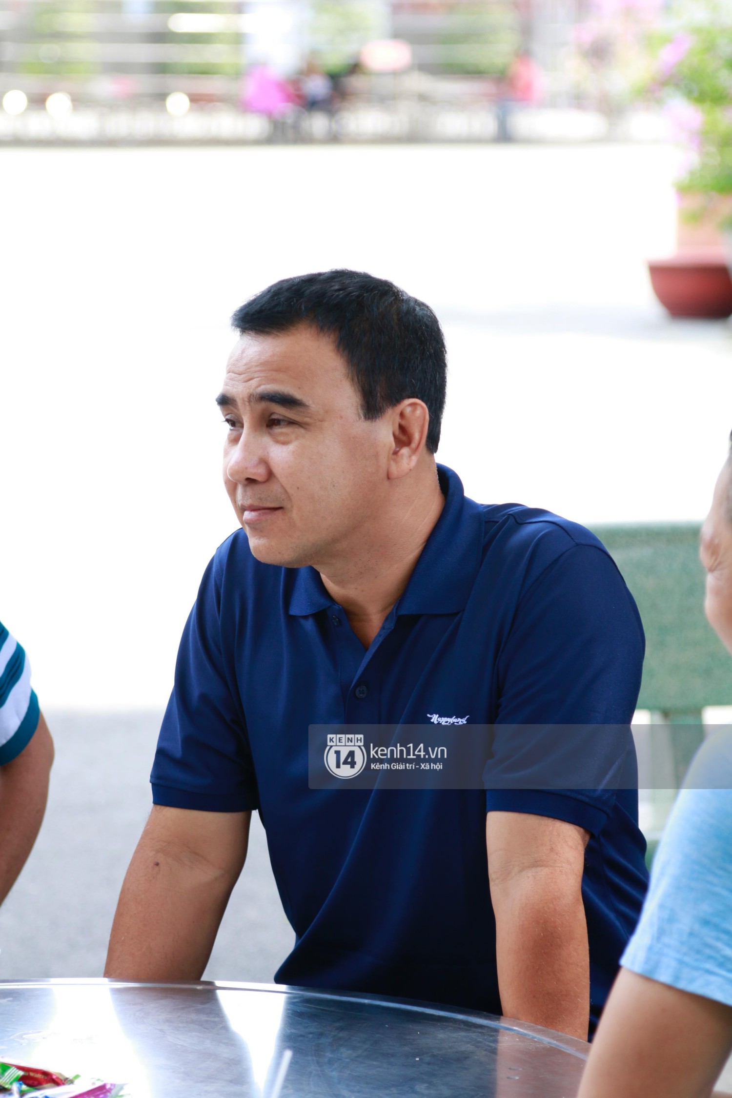 NSƯT Thành Lộc, Minh Hằng cùng dàn nghệ sĩ không giấu nổi đau buồn, nghẹn ngào trong tang lễ nghệ sĩ Lê Bình