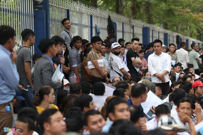 Thay đổi cách nhận hồ sơ, biển người xin visa Hàn Quốc biến mất