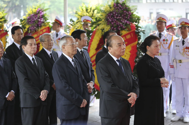 ẢNH: Lãnh đạo Đảng, Nhà nước viếng nguyên Chủ tịch nước Lê Đức Anh