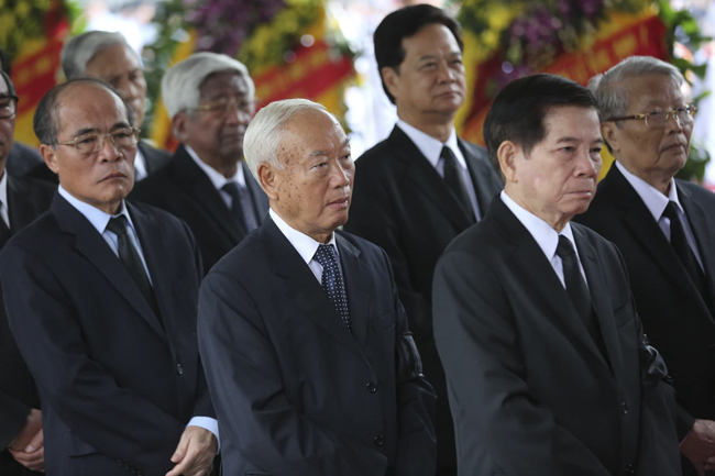 ẢNH: Lãnh đạo Đảng, Nhà nước viếng nguyên Chủ tịch nước Lê Đức Anh