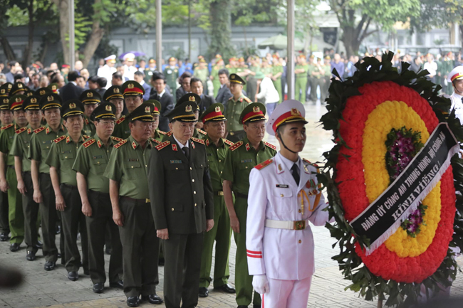 ẢNH: Lãnh đạo Đảng, Nhà nước viếng nguyên Chủ tịch nước Lê Đức Anh