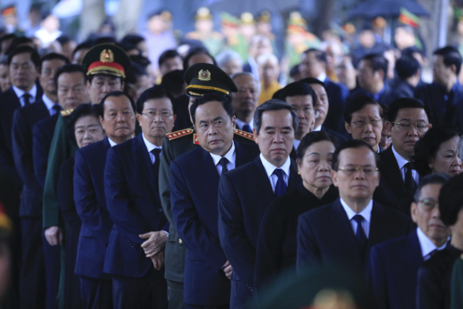 ẢNH: Lãnh đạo Đảng, Nhà nước viếng nguyên Chủ tịch nước Lê Đức Anh