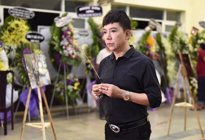 Lý do Trấn Thành đến viếng nhưng không vào thăm cố NS Lê Bình lúc nằm bệnh Lý do Trấn Thành đến viếng nhưng không vào thăm cố NS Lê Bình lúc nằm bệnh