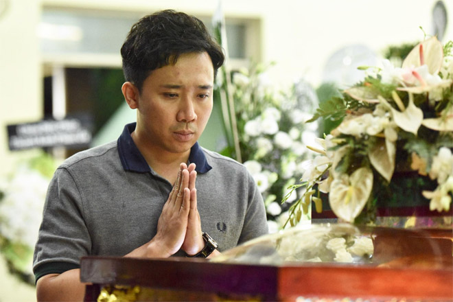 Lý do Trấn Thành đến viếng nhưng không vào thăm cố NS Lê Bình lúc nằm bệnh Lý do Trấn Thành đến viếng nhưng không vào thăm cố NS Lê Bình lúc nằm bệnh