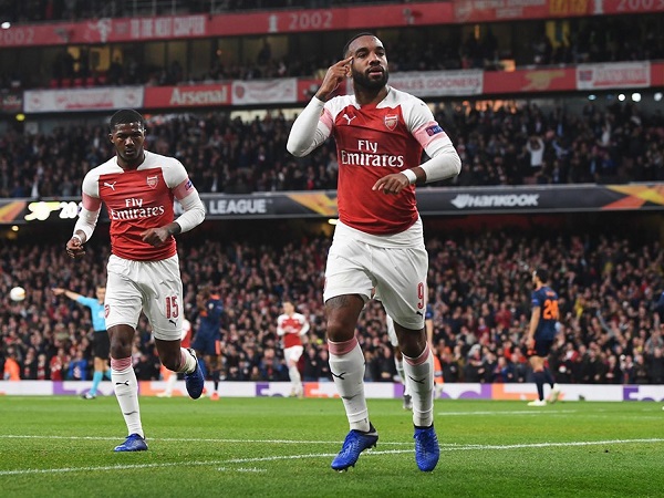 Arsenal 3-1 Valencia: Song sát Lacazette - Aubameyang tỏa sáng, Arsenal thắng ngược ngoạn mục tại Emirates